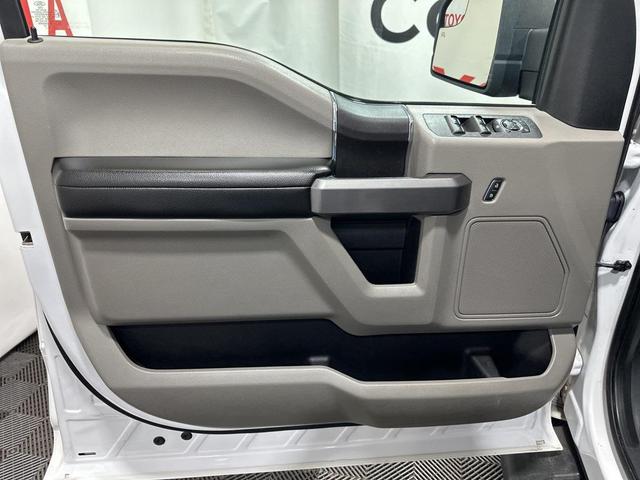 Photo of 2019 Oxford White Ford F-150