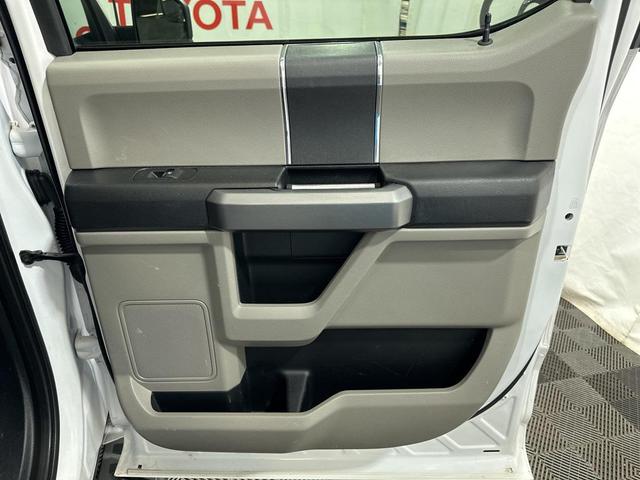Photo of 2019 Oxford White Ford F-150