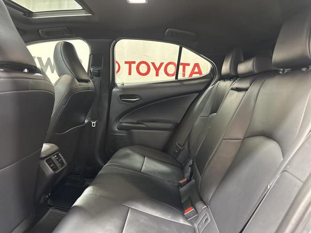 Photo of 2020 Nebula Gray Pearl Lexus UX 250h