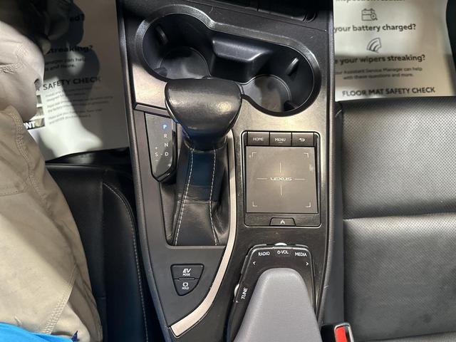 Photo of 2020 Nebula Gray Pearl Lexus UX 250h