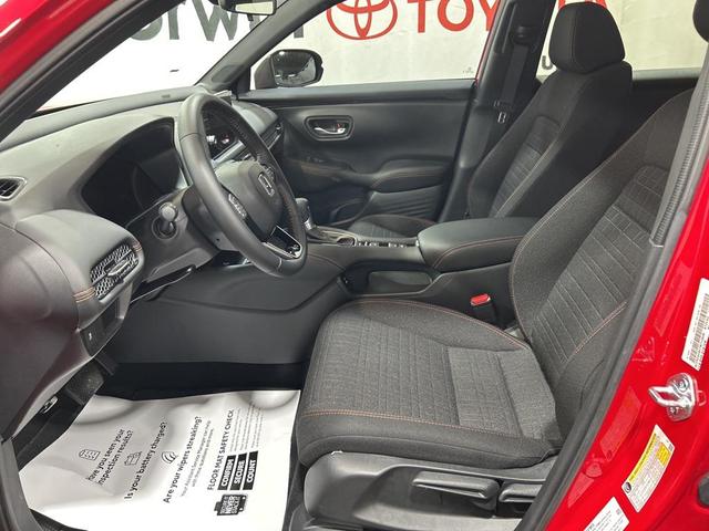 Photo of 2026 Milano Red Honda HR-V