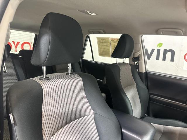 Photo of 2017 Classic Silver Metallic Toyota 4Runner