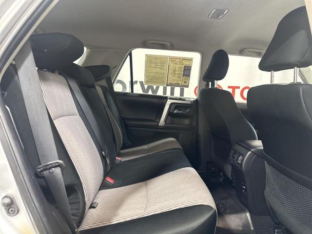 Photo of 2017 Classic Silver Metallic Toyota 4Runner