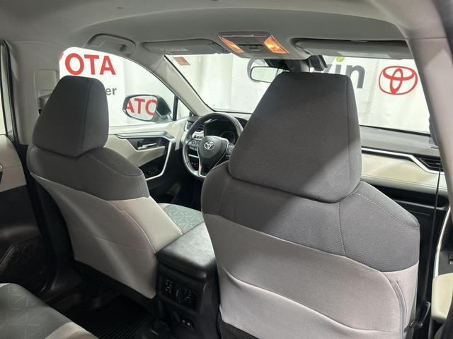 Photo of 2020 Silver Sky Metallic Toyota RAV4 Hybrid
