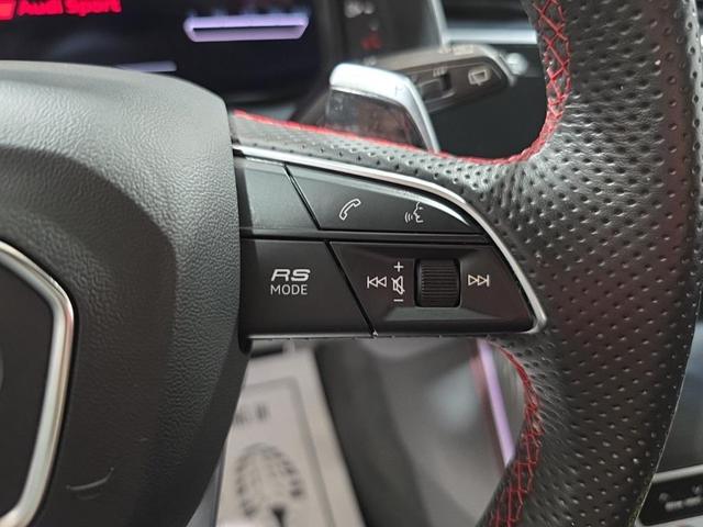 Photo of 2021 Night Black Audi RS Q8