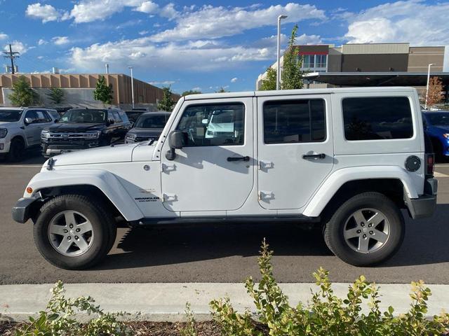 Photo of 2012 Bright White Clearcoat Jeep Wrangler Unlimited