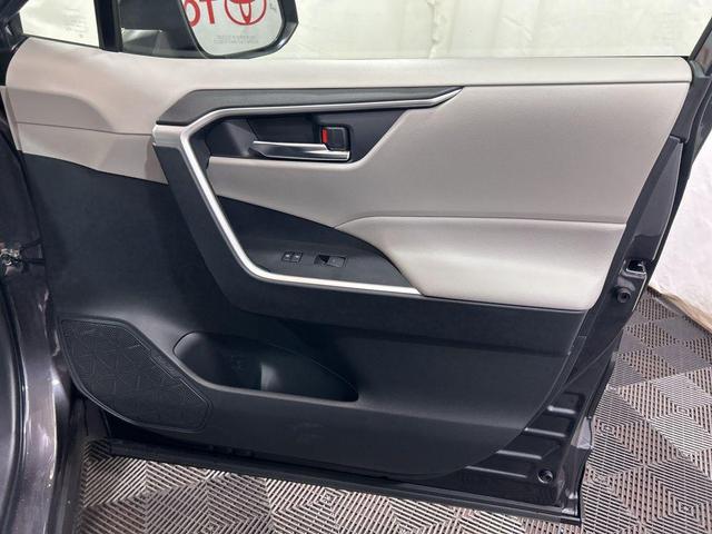 Photo of 2025 Magnetic Gray Metallic Toyota RAV4 Hybrid