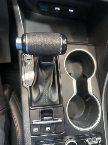 Photo of 2022 Glacial White Pearl Kia K5