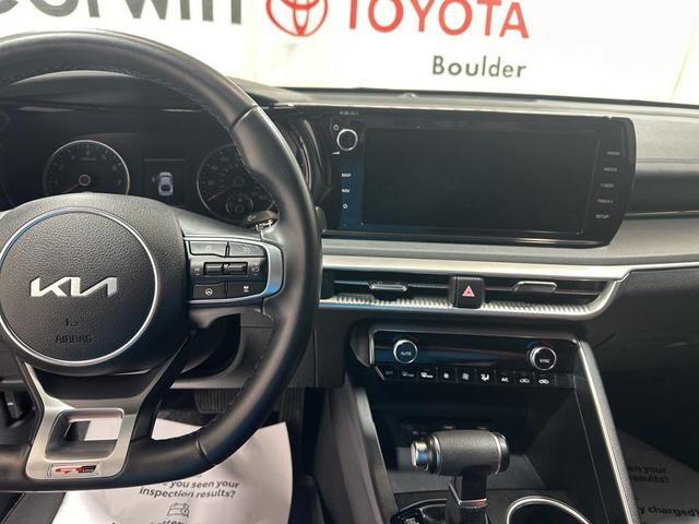 Photo of 2022 Wolf Gray Kia K5