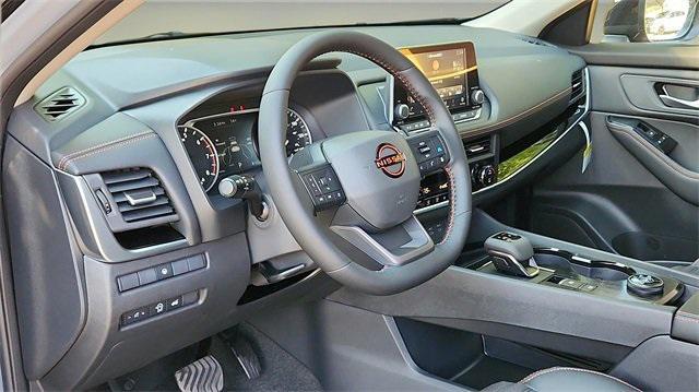 Photo of 2025 Boulder Gray Pearl Nissan Rogue
