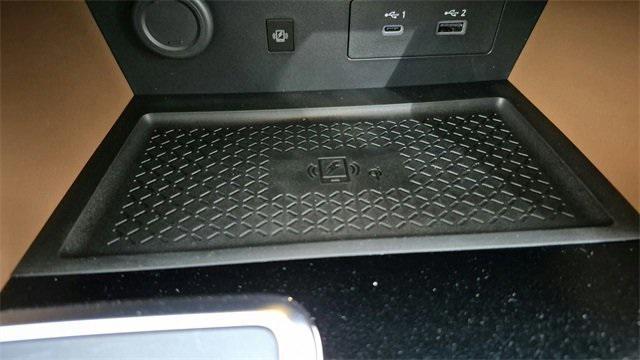 Photo of 2025 Solid Gray/Super Black Nissan Pathfinder