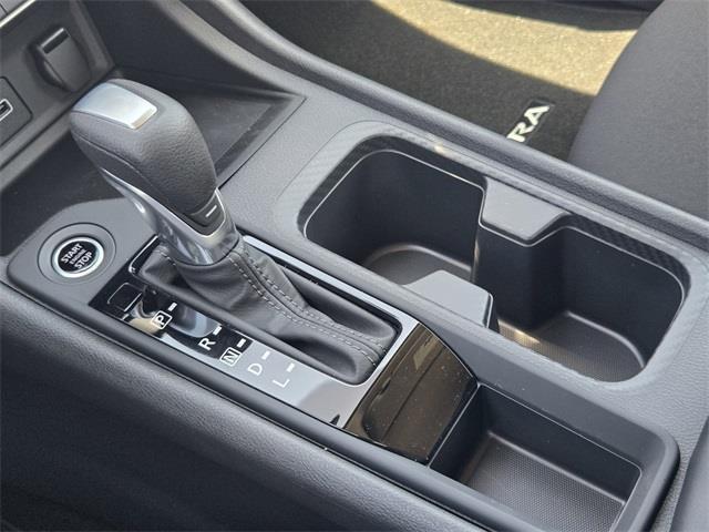 Photo of 2025 Super Black Nissan Sentra