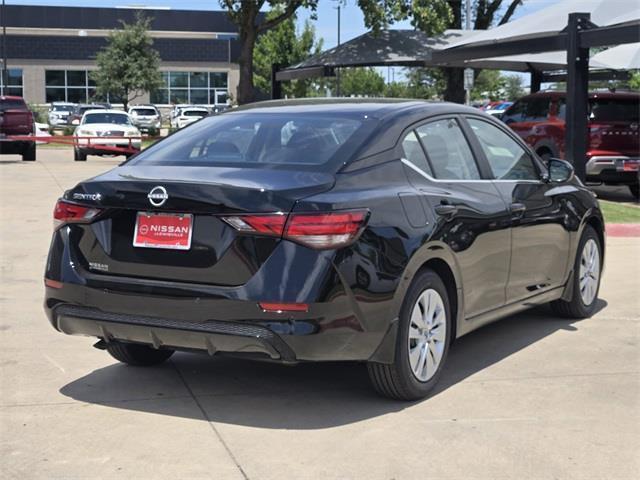 Photo of 2025 Super Black Nissan Sentra