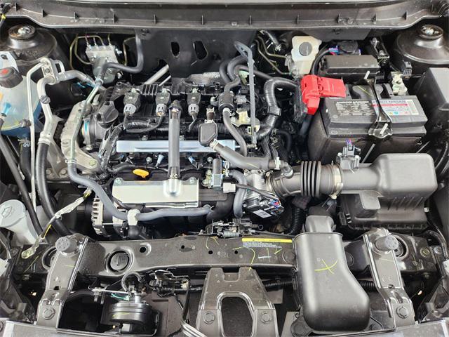 Photo of 2025 Gun Metallic Nissan Kicks
