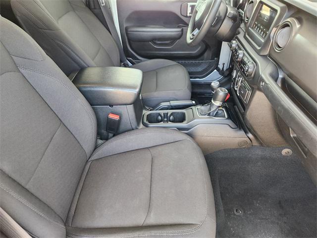 Photo of 2023 Silver Zynith Clearcoat Jeep Gladiator