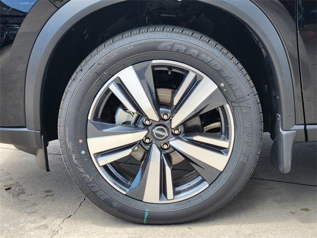 Photo of 2025 Super Black Nissan Rogue