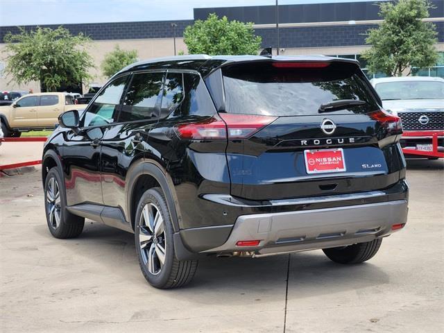 Photo of 2025 Super Black Nissan Rogue