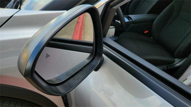 Photo of 2025 Brilliant Silver Metallic Nissan Rogue