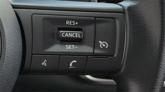 Photo of 2025 Brilliant Silver Metallic Nissan Rogue