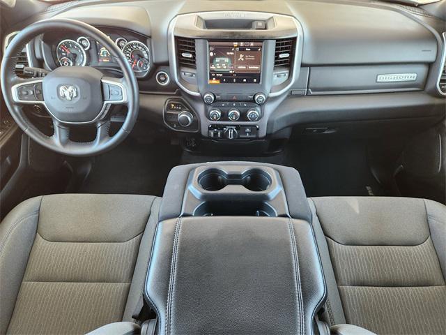 Photo of 2023 Diamond Black Crystal Pearlcoat RAM 1500