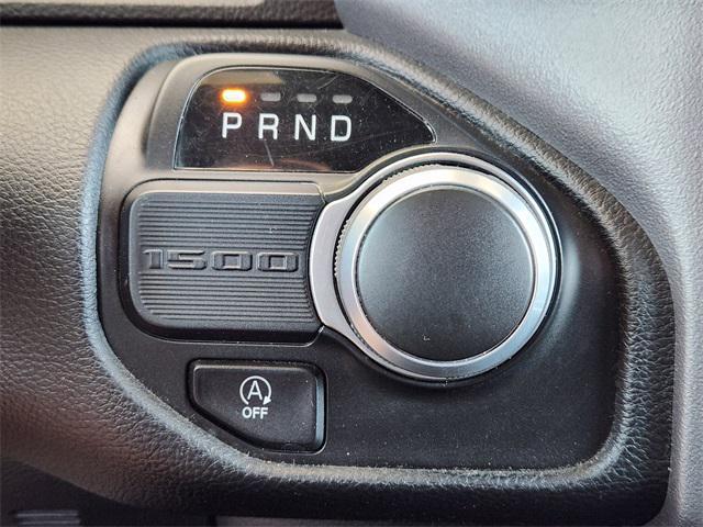 Photo of 2023 Diamond Black Crystal Pearlcoat RAM 1500