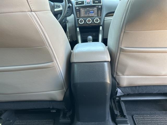 Photo of 2017 Crystal White Pearl Subaru Forester