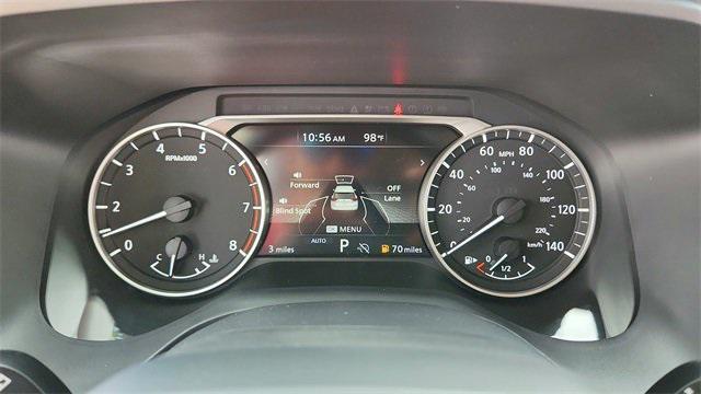 Photo of 2025 Glacier White Nissan Rogue