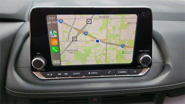 Photo of 2025 Glacier White Nissan Rogue