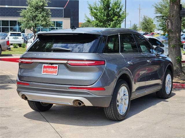 Photo of 2022 Asher Gray Metallic Clearcoat Lincoln Corsair