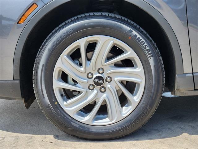 Photo of 2022 Asher Gray Metallic Clearcoat Lincoln Corsair
