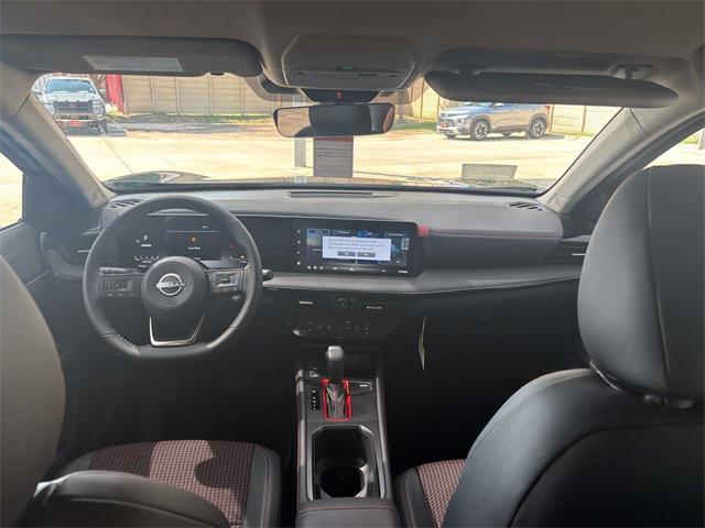 Photo of 2026 Deep Blue Pearl Nissan Kicks