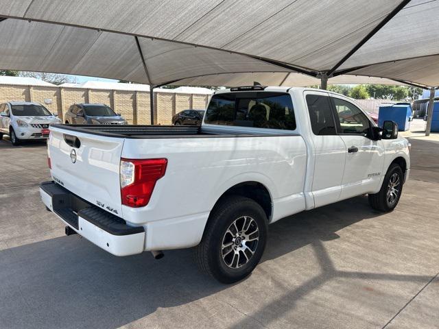 Photo of 2024 Glacier White Nissan Titan