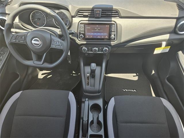 Photo of 2025 Brilliant Silver Metallic Nissan Versa