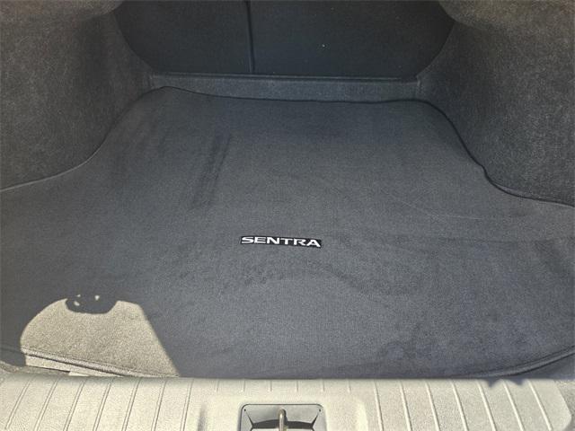 Photo of 2025 Atlantic Gray Metallic/Super Black Nissan Sentra
