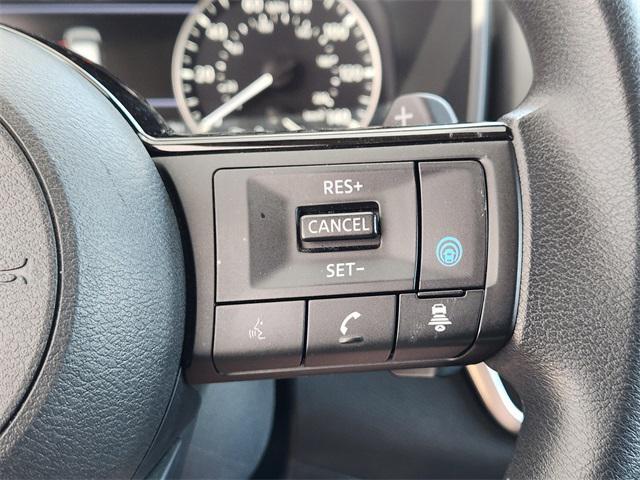 Photo of 2023 Super Black Nissan Rogue