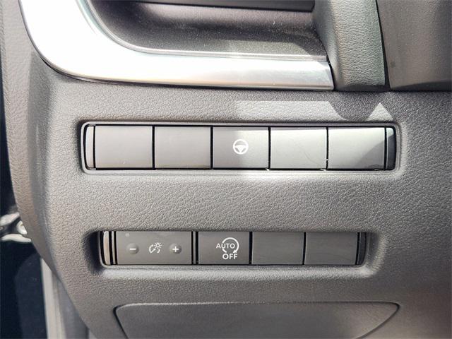 Photo of 2023 Super Black Nissan Rogue
