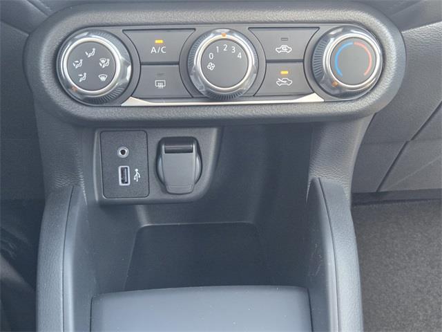 Photo of 2025 Gun Metallic Nissan Versa