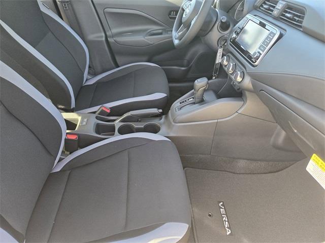 Photo of 2025 Gun Metallic Nissan Versa