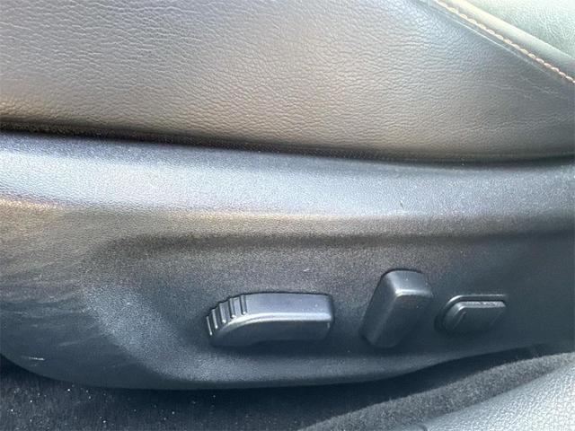Photo of 2021 Aspen White Tricoat Nissan Sentra