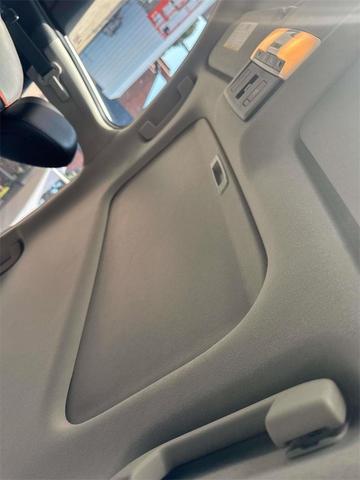 Photo of 2021 Aspen White Tricoat Nissan Sentra