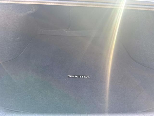 Photo of 2021 Aspen White Tricoat Nissan Sentra