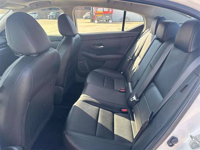 Photo of 2021 Aspen White Tricoat Nissan Sentra