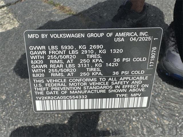 Photo of 2025 Deep Black Pearl Volkswagen Atlas