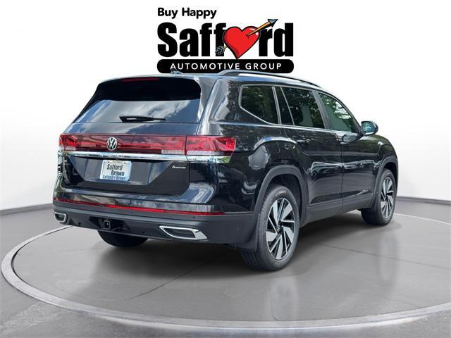 Photo of 2025 Deep Black Pearl Volkswagen Atlas