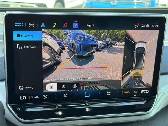 Photo of 2025 deep black pearl Volkswagen ID.4