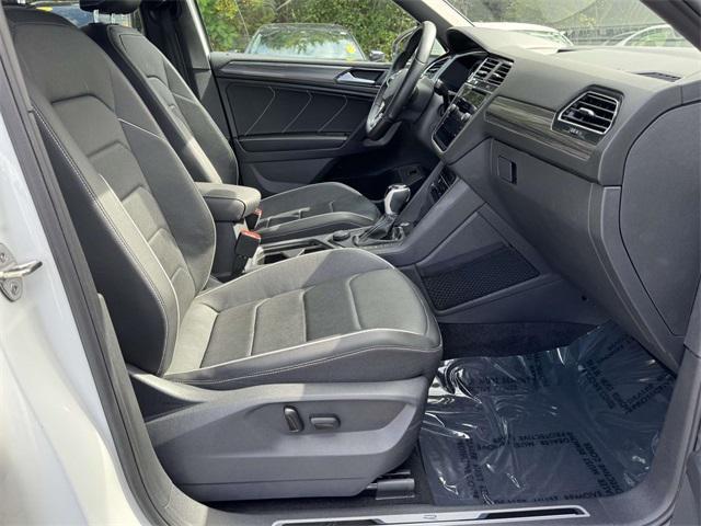 Photo of 2023 Opal White Pearl Volkswagen Tiguan