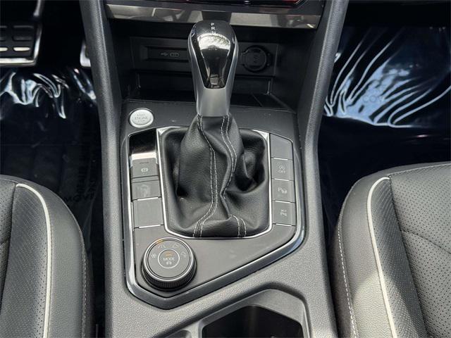 Photo of 2023 Opal White Pearl Volkswagen Tiguan