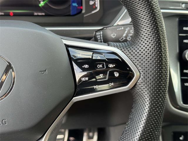 Photo of 2023 Opal White Pearl Volkswagen Tiguan