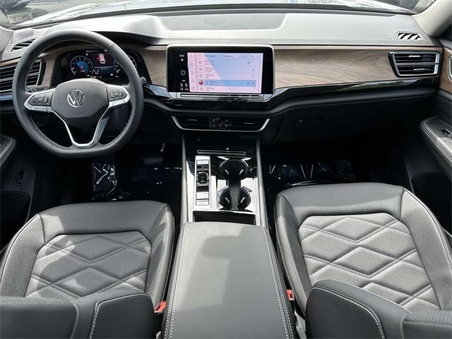 Photo of 2025 Platinum Volkswagen Atlas