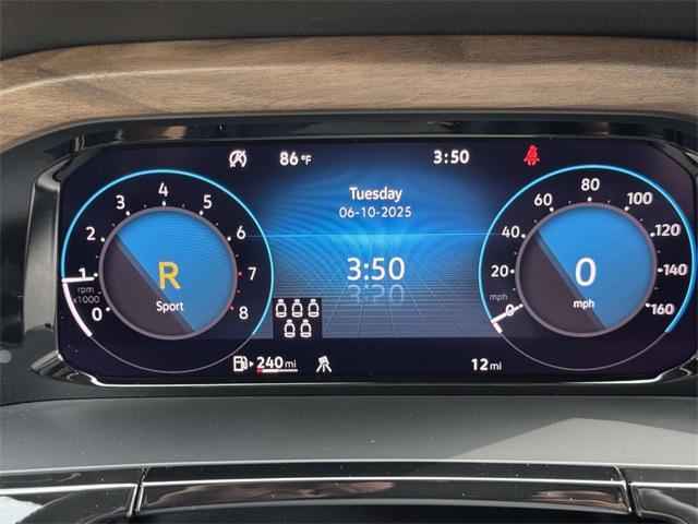 Photo of 2025 Platinum Volkswagen Atlas